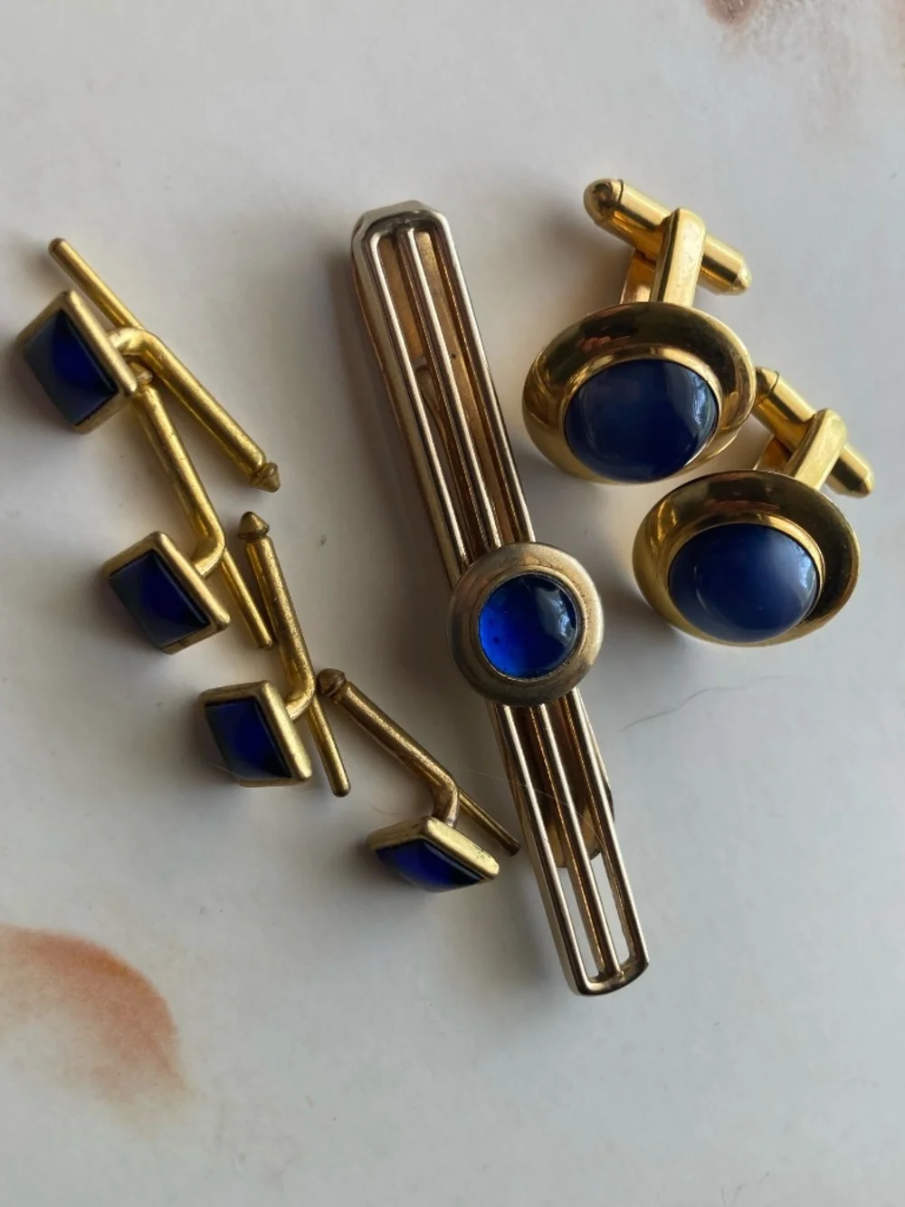 Vintage Gold Tone Cobalt Blue Cabochon Dress Set Cufflinks,4 Shirt Studs Tie Bar
